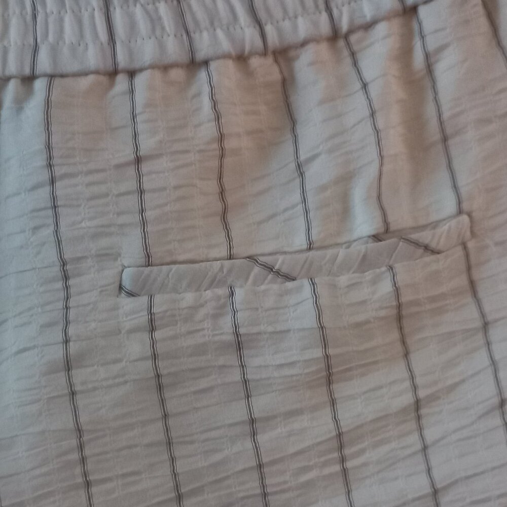 ZARA NWT cream striped shorts - Picture 6 of 10
